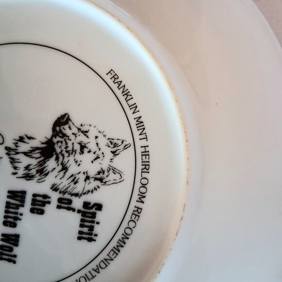 Franklin Mint Heirloom Recommendation "Spirit of The White Wolf" Plate - Picture 6 of 10